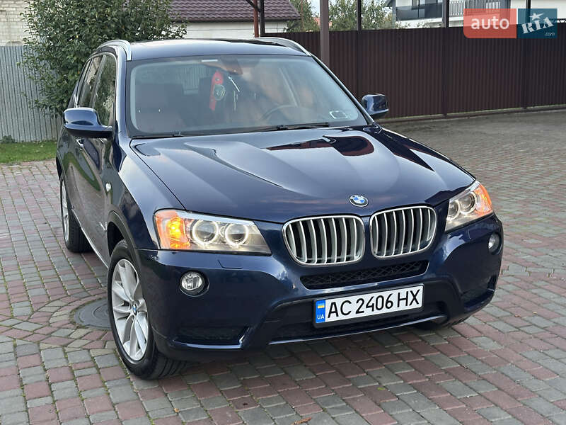 Внедорожник / Кроссовер BMW X3 2013 в 