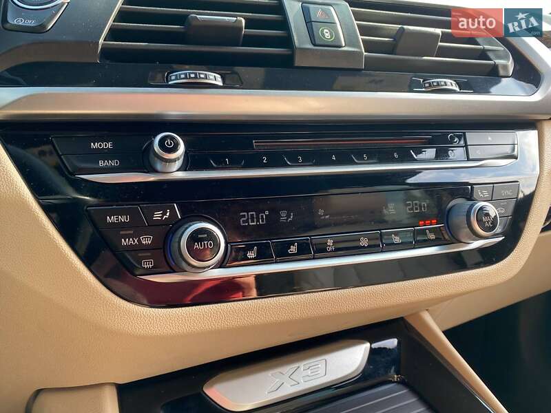 Внедорожник / Кроссовер BMW X3 2018 в Львове