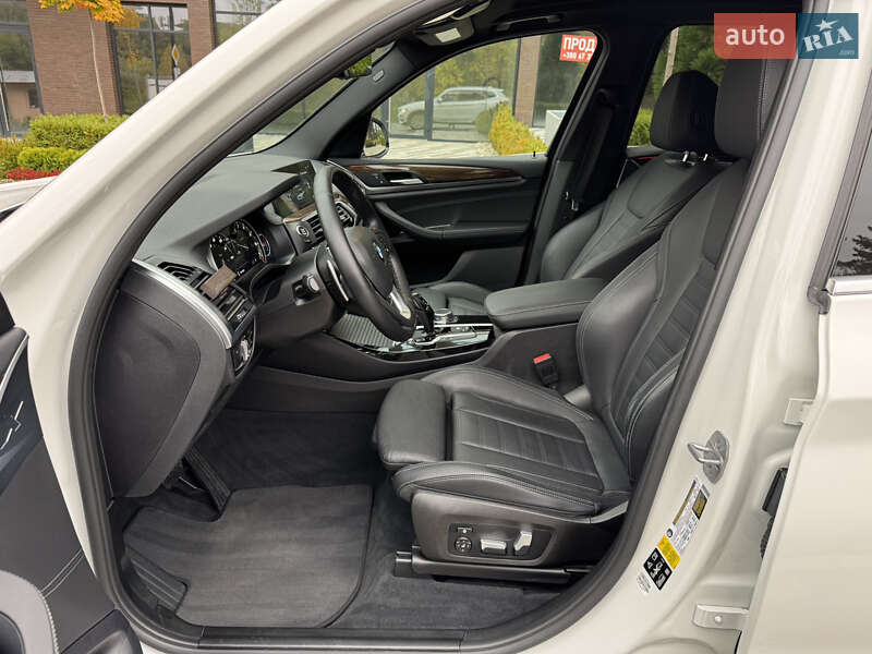 Внедорожник / Кроссовер BMW X3 2018 в Ужгороде