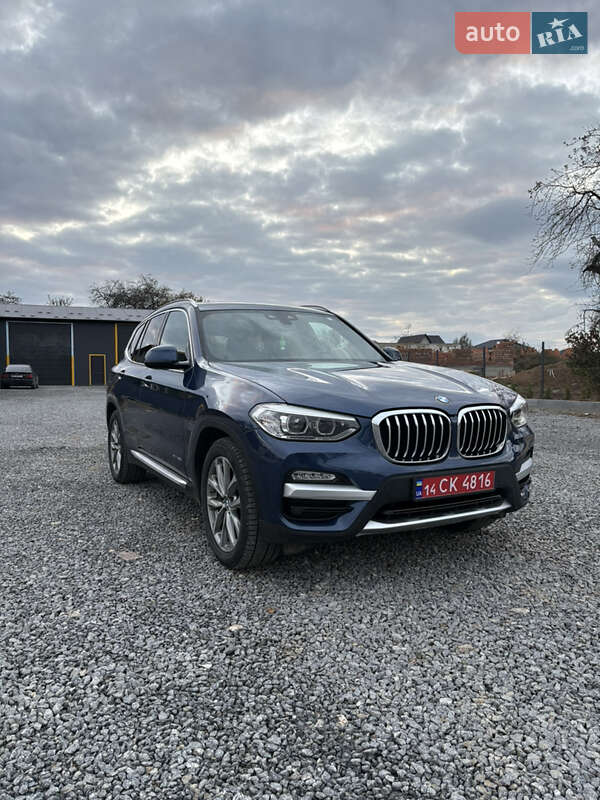 Внедорожник / Кроссовер BMW X3 2017 в Самборе