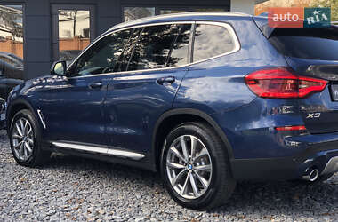 Внедорожник / Кроссовер BMW X3 2019 в 