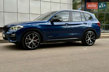 Внедорожник / Кроссовер BMW X3 2017 в 