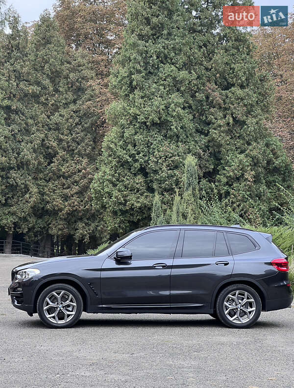 Внедорожник / Кроссовер BMW X3 2020 в Львове