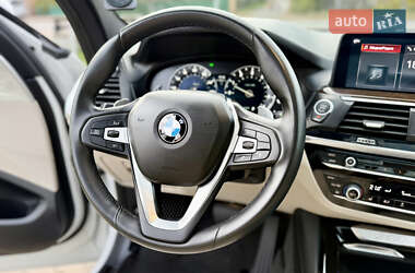 Внедорожник / Кроссовер BMW X3 2019 в 