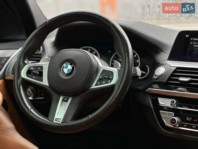 Внедорожник / Кроссовер BMW X3 2019 в Киеве