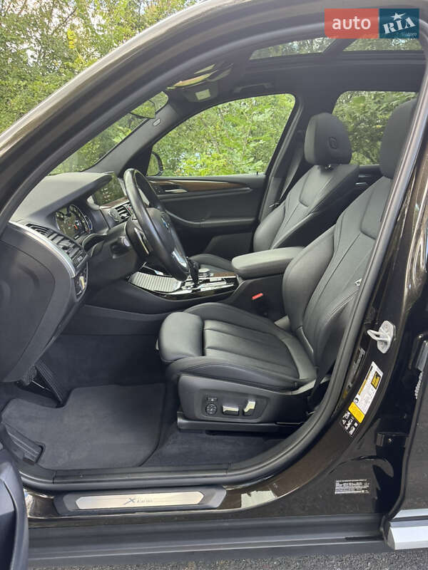 Внедорожник / Кроссовер BMW X3 2018 в Киеве
