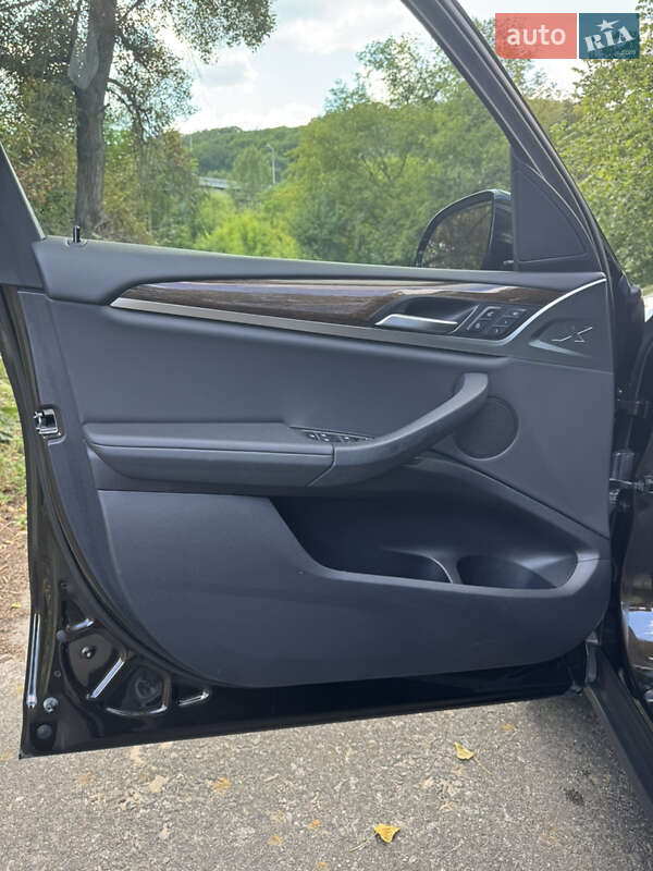 Внедорожник / Кроссовер BMW X3 2018 в Киеве