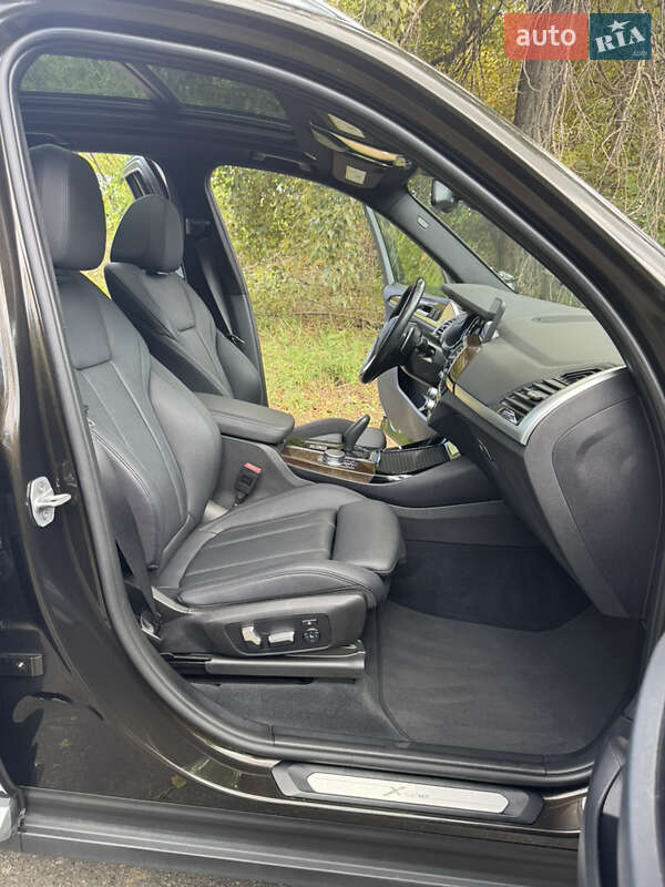 Внедорожник / Кроссовер BMW X3 2018 в Киеве