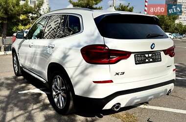 Внедорожник / Кроссовер BMW X3 2018 в 