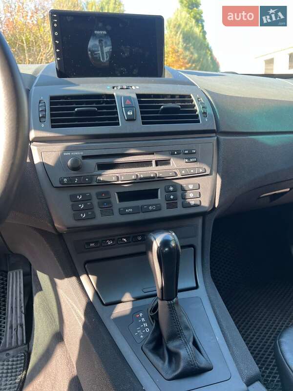 Внедорожник / Кроссовер BMW X3 2004 в Черновцах