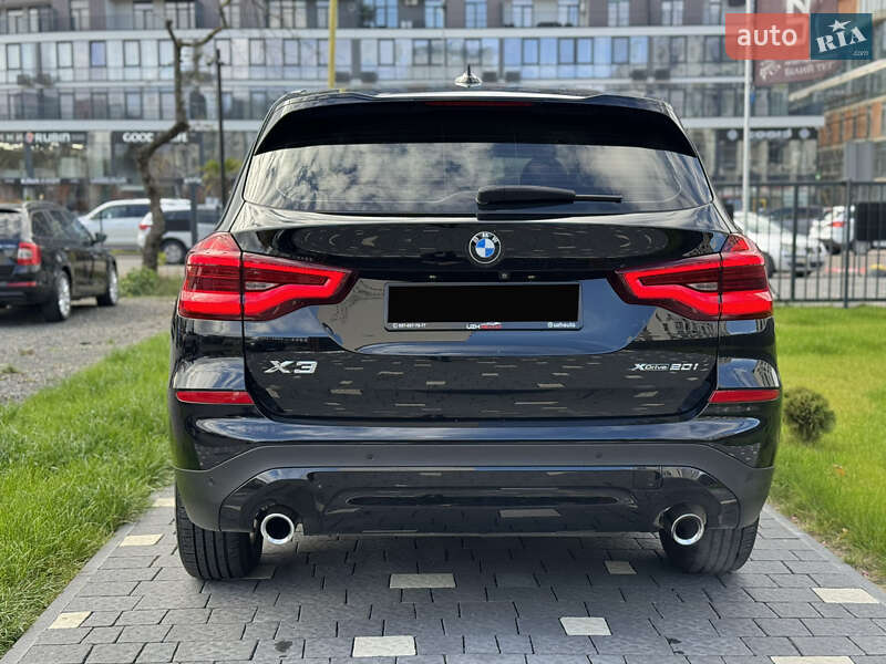 Внедорожник / Кроссовер BMW X3 2018 в Ужгороде