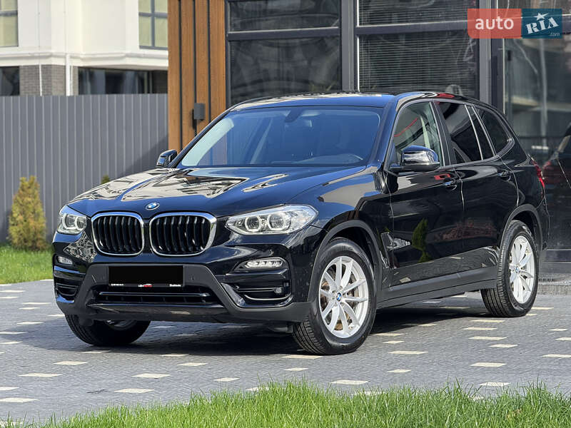 Внедорожник / Кроссовер BMW X3 2018 в Ужгороде