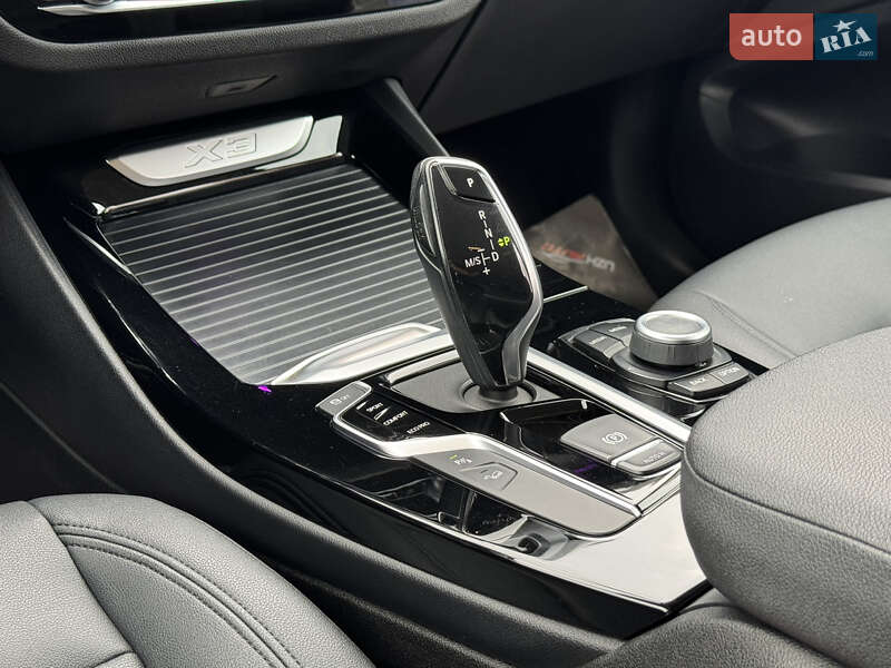 Внедорожник / Кроссовер BMW X3 2018 в Ужгороде