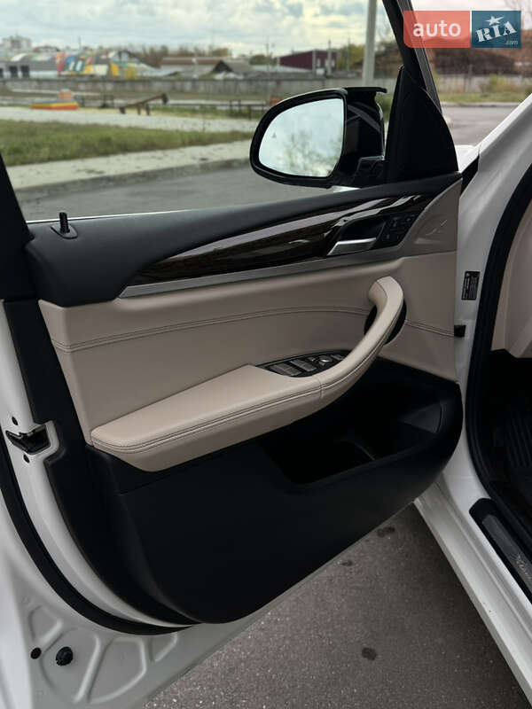 Внедорожник / Кроссовер BMW X3 2020 в Харькове