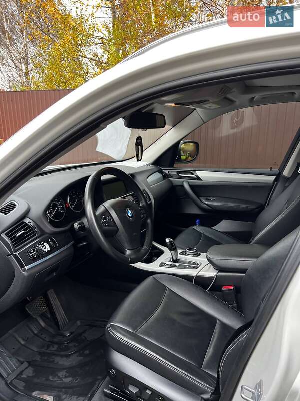 Внедорожник / Кроссовер BMW X3 2013 в Славуте