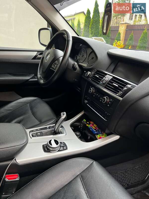 Внедорожник / Кроссовер BMW X3 2013 в Славуте