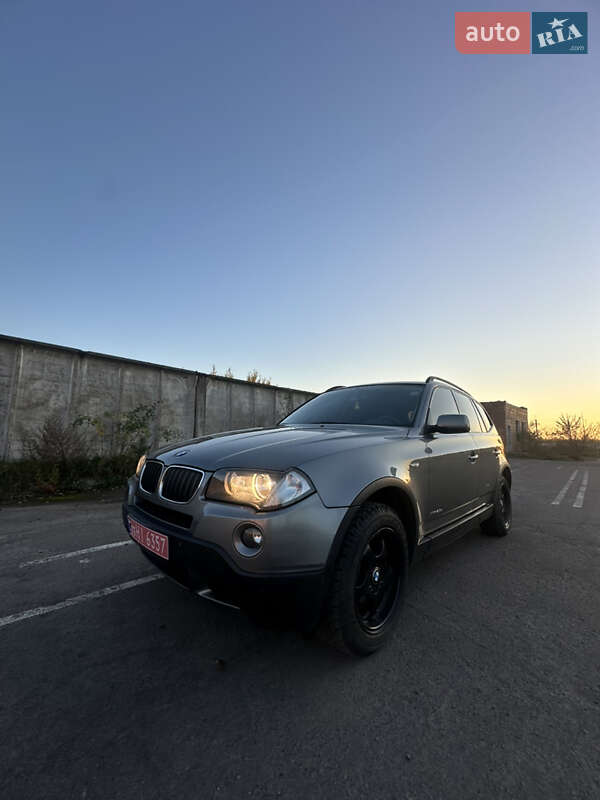 Внедорожник / Кроссовер BMW X3 2009 в Сарнах