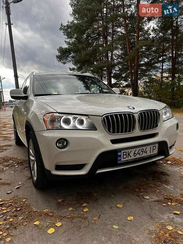 Внедорожник / Кроссовер BMW X3 2013 в Славуте