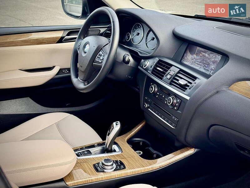 Внедорожник / Кроссовер BMW X3 2013 в Киеве
