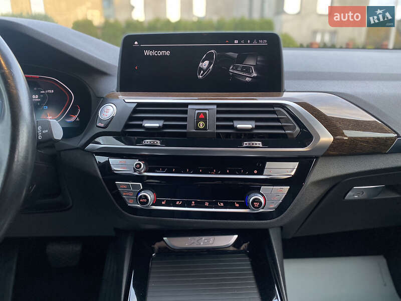 Внедорожник / Кроссовер BMW X3 2020 в Луцке