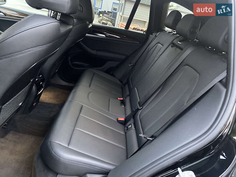 Внедорожник / Кроссовер BMW X3 2020 в Луцке