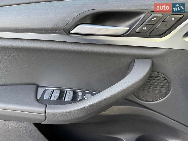 Позашляховик / Кросовер BMW X3 2021 в Одесі