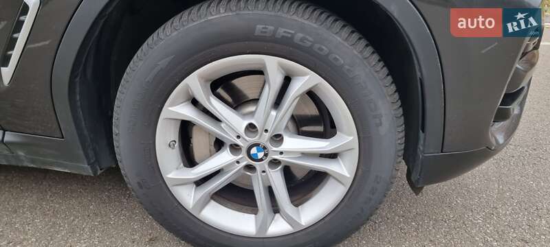 Внедорожник / Кроссовер BMW X3 2018 в Киеве