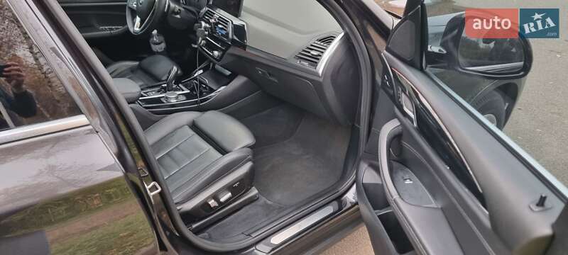 Внедорожник / Кроссовер BMW X3 2018 в Киеве