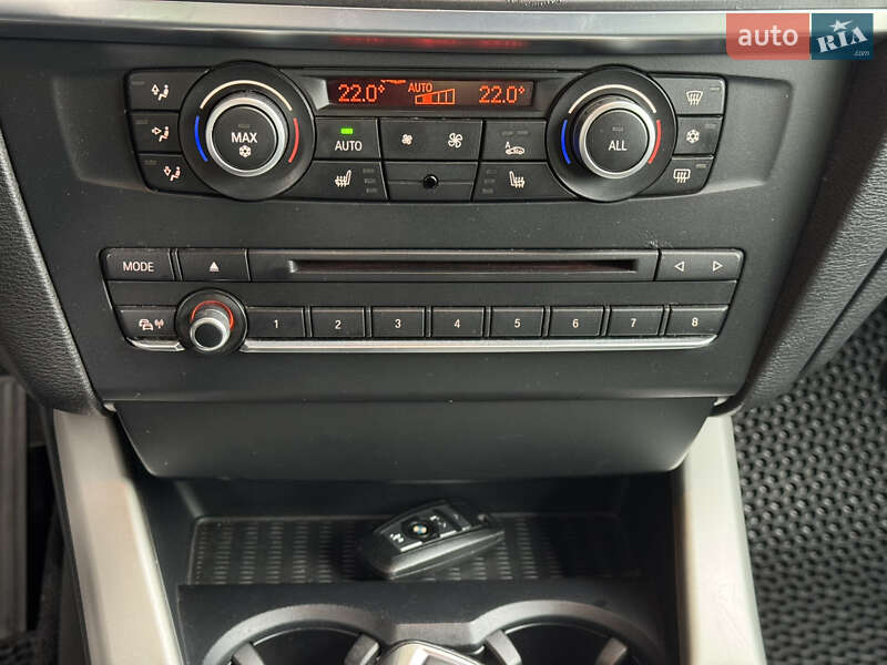 Внедорожник / Кроссовер BMW X3 2012 в Киеве