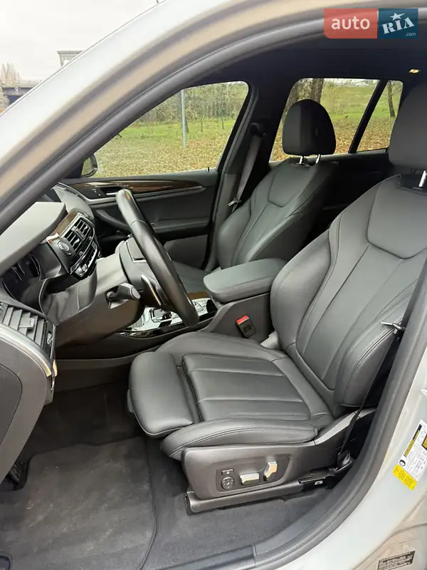 BMW X3 2019 VIN 5UXTY3C08L9B21993 фото оголошення 14 з 81