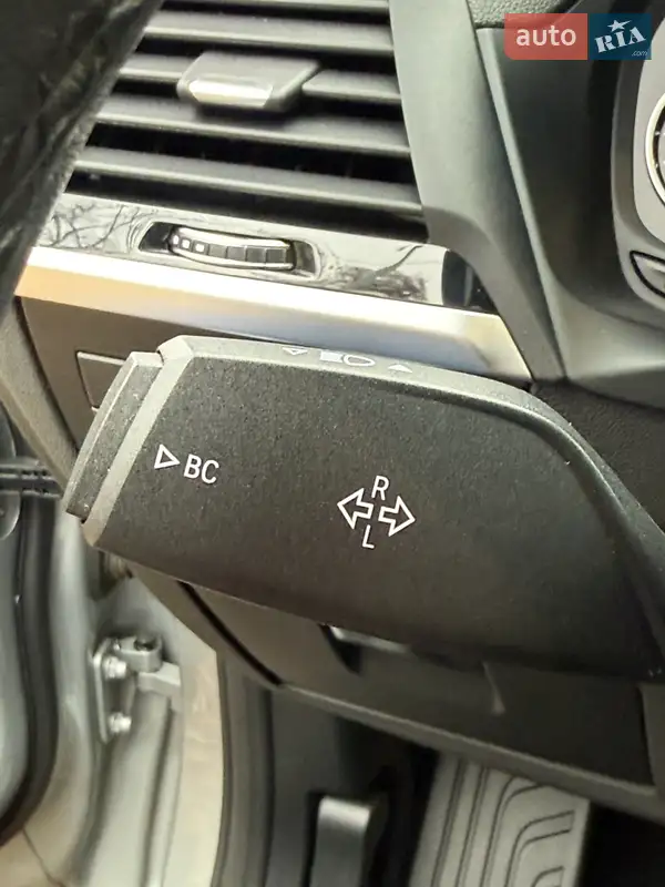 BMW X3 2019 VIN 5UXTY3C08L9B21993 фото оголошення 31 з 81