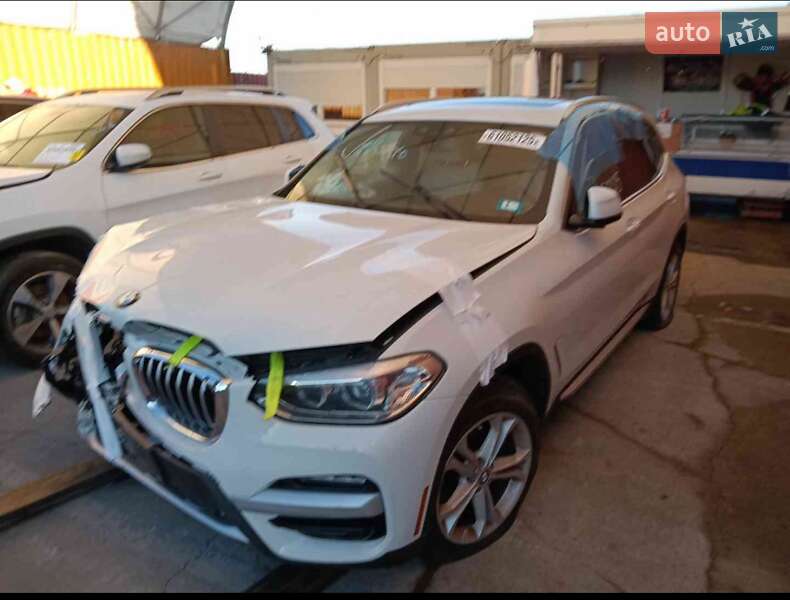 Внедорожник / Кроссовер BMW X3 2019 в Ужгороде