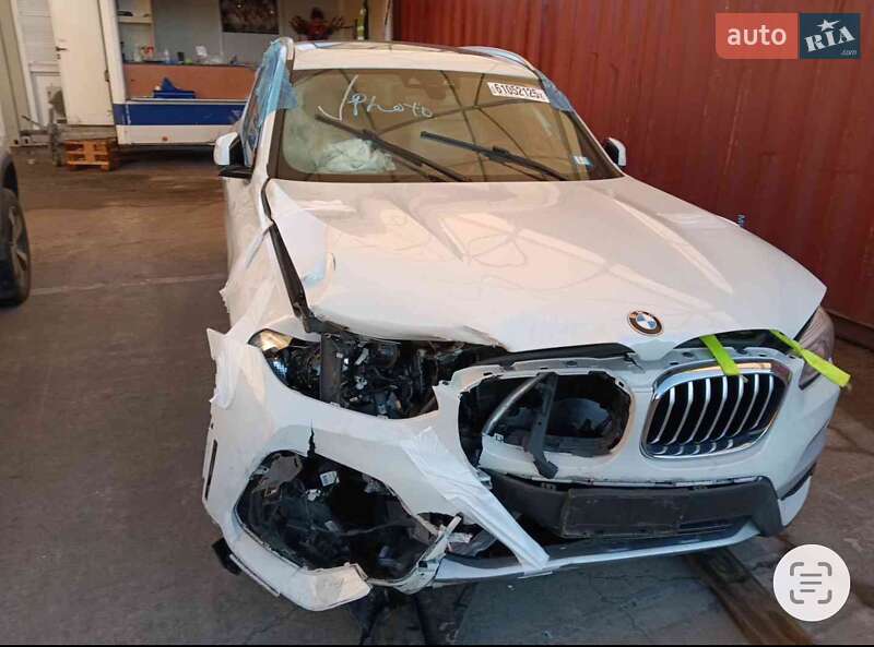 Внедорожник / Кроссовер BMW X3 2019 в Ужгороде