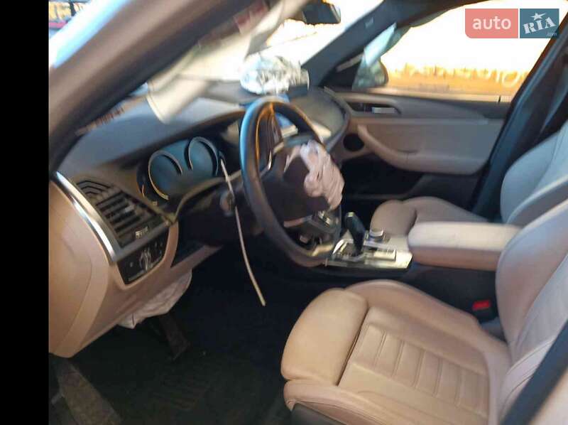 Внедорожник / Кроссовер BMW X3 2019 в Ужгороде