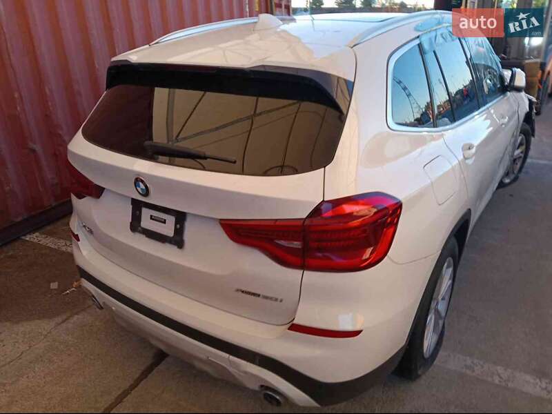Внедорожник / Кроссовер BMW X3 2019 в Ужгороде