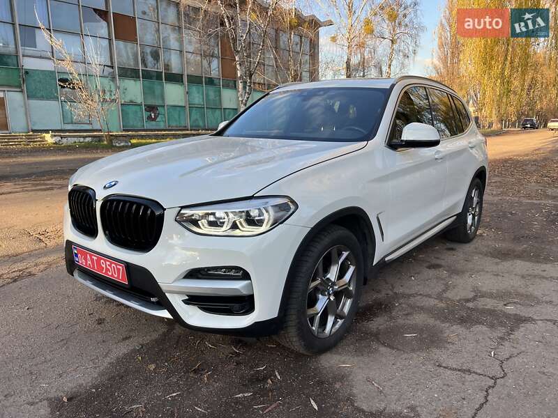 Внедорожник / Кроссовер BMW X3 2019 в Киеве