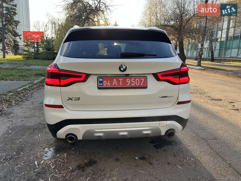 Внедорожник / Кроссовер BMW X3 2019 в Киеве