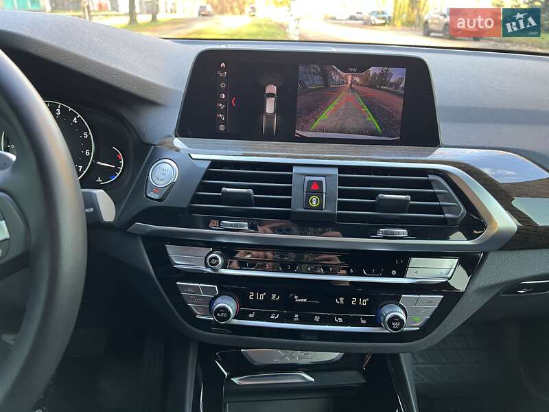 Внедорожник / Кроссовер BMW X3 2019 в Киеве