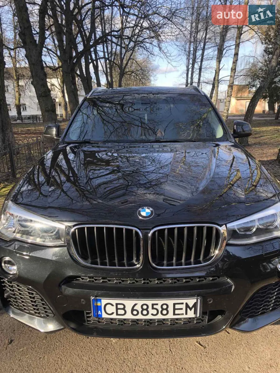 Рідний пробіг!BMW X3 f25 2015.року по вінкоду б'ється 2016 в  ідеальному стані,з цілою безпекою та мінімальним пошкодженням,перший власник вУкраїні,Всі регламентні роботи по авто виконані . Цеп ГРМ замінений 1200у.е.У авто є:
-Контроль тиску в шинах
-Комфортний доступ
-Панорама
-Камера заднього огляду
-Парктроніки перед/зад
-Підігрів дзеркал та вікон
-Електрорегулювання сидіння водія 
-Підігрів 4-ох сидінь
-Память сидінь
-Auto Hold
-2-х зонний клімат контроль
-Круїз контроль
-Система Start/Stop
-Сервісна книга
-Підігрів керма
-Датчики світла та дощу
Русифіковане меню є карти.
Та багато інших цікавих функцій
-Авто готове до будь-яких перевірок, капіталовкладень не потребує,технічно жодних зауважень по авто немає.
Автомобіль доглянутий