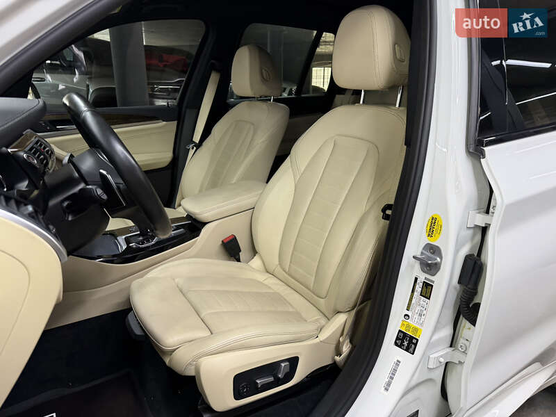 Внедорожник / Кроссовер BMW X3 2018 в Одессе