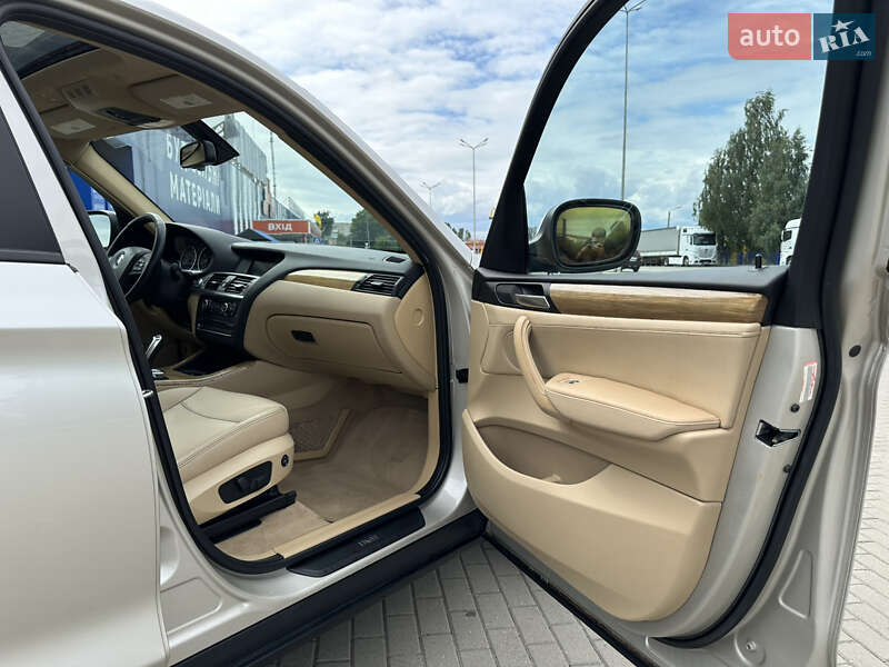 Внедорожник / Кроссовер BMW X3 2013 в Ковеле