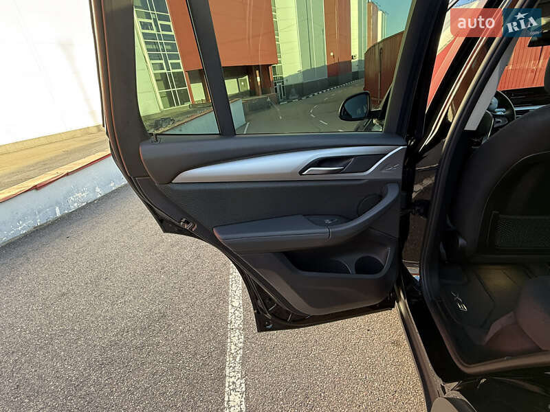 Позашляховик / Кросовер BMW X3 2018 в Києві