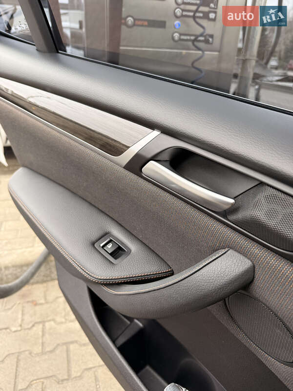 Внедорожник / Кроссовер BMW X3 2016 в Киеве