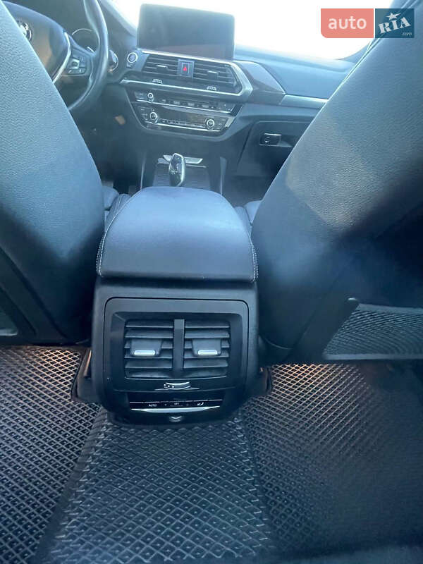 Внедорожник / Кроссовер BMW X3 2017 в Одессе