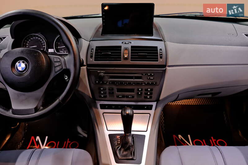 Внедорожник / Кроссовер BMW X3 2004 в Одессе