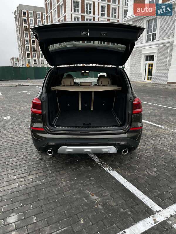 Внедорожник / Кроссовер BMW X3 2018 в Киеве