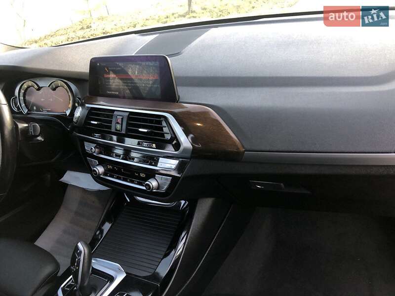 Внедорожник / Кроссовер BMW X3 2021 в Самборе