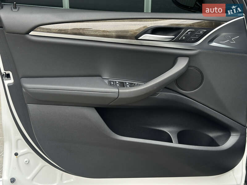 Внедорожник / Кроссовер BMW X3 2017 в Мукачево фото 28 Внедорожник / Кроссовер BMW X3 2017 в Мукачево