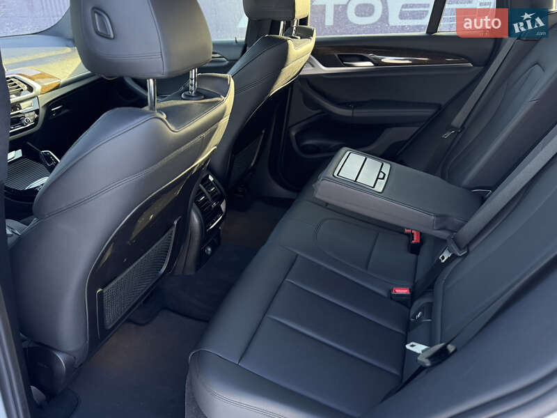 Внедорожник / Кроссовер BMW X3 2019 в Львове