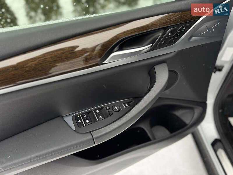 Внедорожник / Кроссовер BMW X3 2019 в Львове